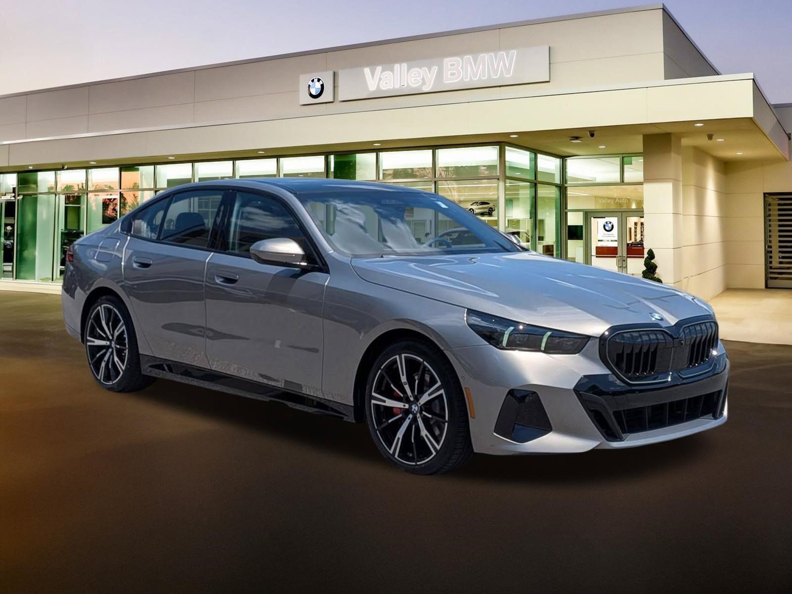 New 2027 BMW 530i xDrive w/ M Sport Package AWD/4WD image 1