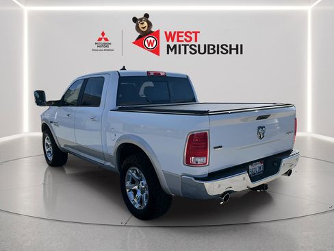 Used 2015 RAM 1500 Laramie w/ Convenience Group AWD/4WD image 3