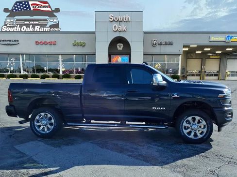 New 2026 RAM 2500 Laramie AWD/4WD image 2
