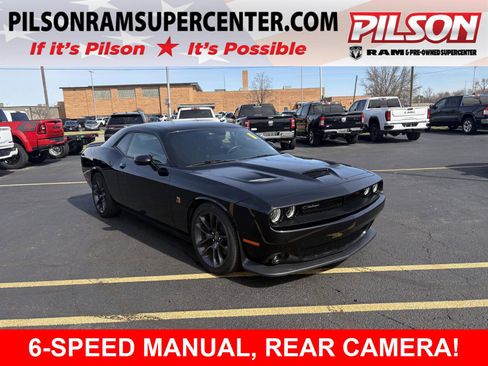 Used 2022 Dodge Challenger R/T Scat Pack image 1