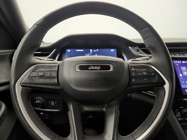 Used 2024 Jeep Grand Cherokee Altitude AWD/4WD image 27