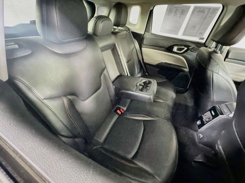 Used 2022 Jeep Compass Limited w/ Sun and Sound Group AWD/4WD image 25