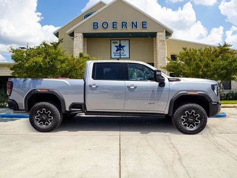 Used 2026 GMC Sierra 2500 AT4X AWD/4WD image 8