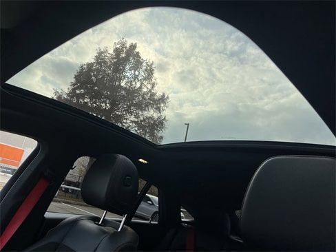 Used 2023 Mercedes-Benz GLE 53 AMG 4MATIC image 28