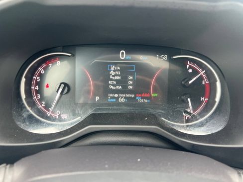 Used 2025 Toyota RAV4 XLE w/ Convenience Package AWD/4WD image 21