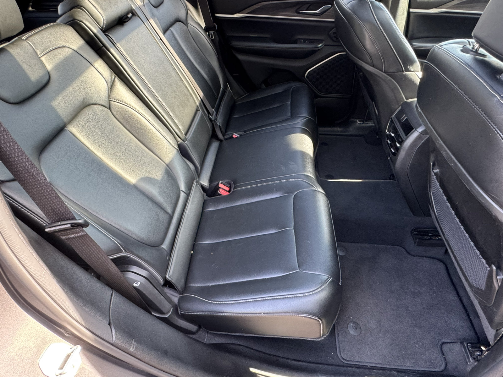 Used 2024 Jeep Grand Cherokee Limited 4xe AWD/4WD image 19