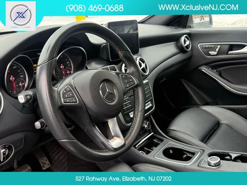 Used 2018 Mercedes-Benz CLA 250 4MATIC image 8
