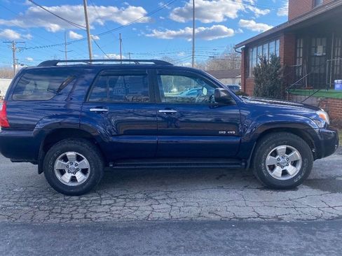 Used 2006 Toyota 4Runner SR5 image 8