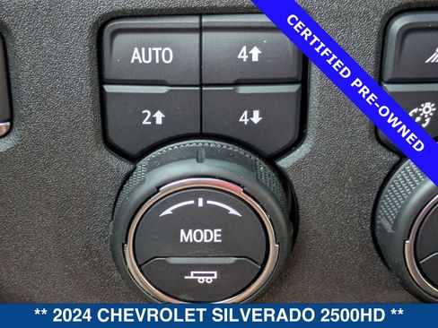 Used 2024 Chevrolet Silverado 2500 ZR2 w/ Technology Package image 32