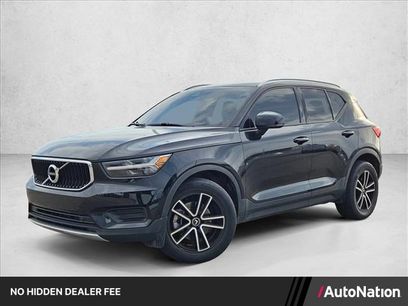 Used 2020 Volvo XC40 T4 Momentum