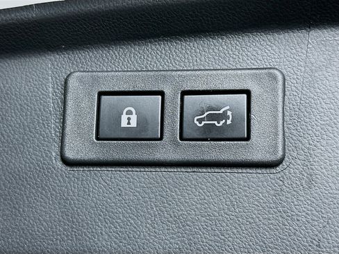 Used 2025 Subaru Outback Premium AWD/4WD image 30