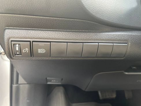 Used 2023 Toyota Corolla XSE FWD image 15