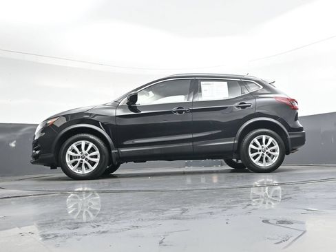 Used 2020 Nissan Rogue Sport SV FWD image 41