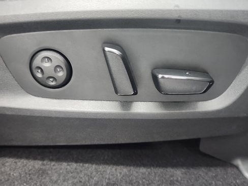 Used 2026 INFINITI QX60 Pure w/ Cargo Package FWD image 10