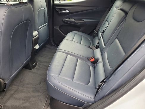 Used 2022 Chevrolet Bolt EUV Premier w/ Sun & Sound Package image 8