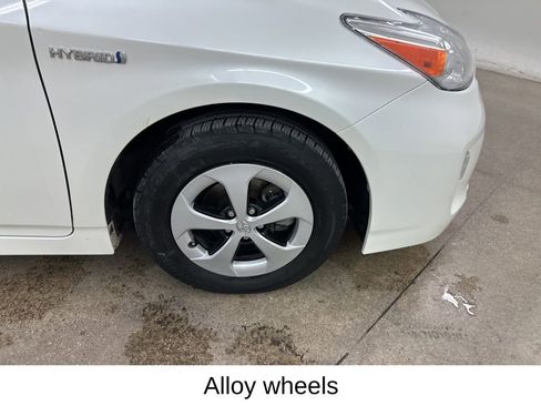 Used 2014 Toyota Prius Two image 15