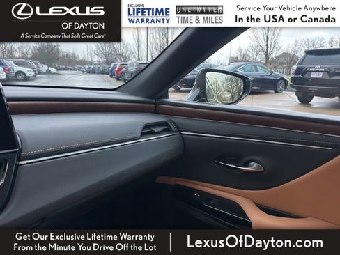 Certified 2025 Lexus ES 300h w/ Luxury Package image 30