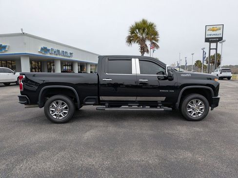 Used 2021 Chevrolet Silverado 2500 High Country w/ Z71 Off-Road Package image 3