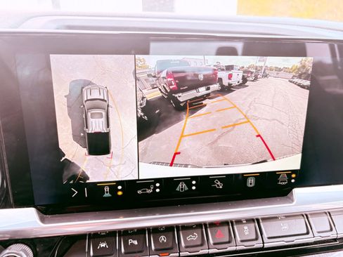 Used 2023 Chevrolet Silverado 1500 LTZ image 29