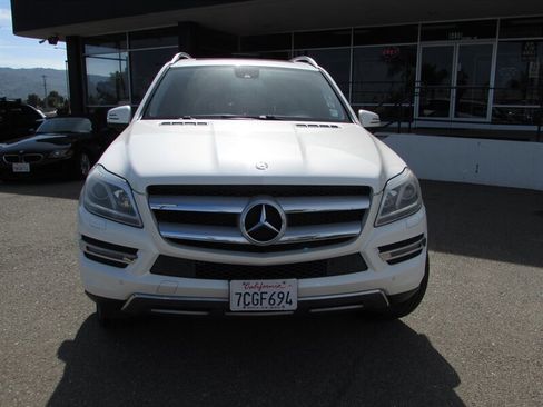 Used 2014 Mercedes-Benz GL 450 4MATIC image 2