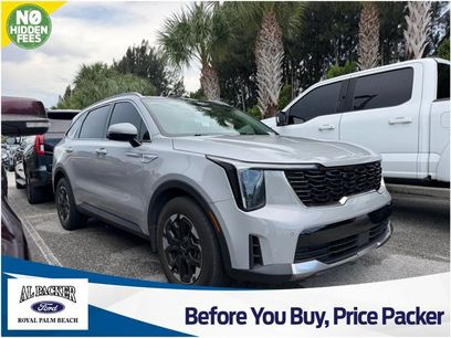 Used 2024 Kia Sorento S w/ Panoramic Sunroof Package