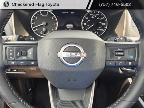 Used 2026 Nissan Rogue SV AWD/4WD image 18