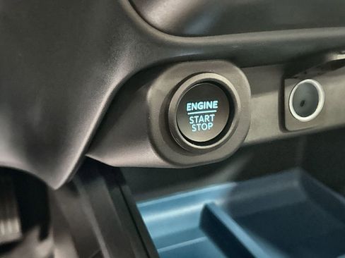 New 2025 Ford Maverick XLT w/ Equipment Group 301A AWD/4WD image 23