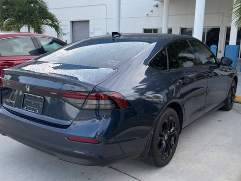 Used 2025 Honda Accord SE image 10