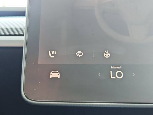 Used 2022 Tesla Model Y Performance AWD/4WD image 21