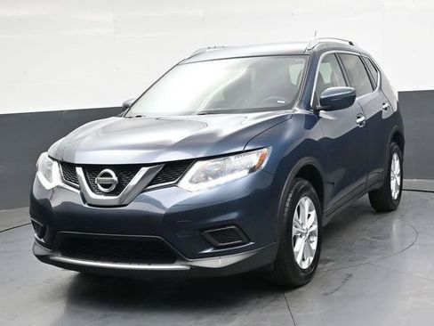 Used 2016 Nissan Rogue SV image 9