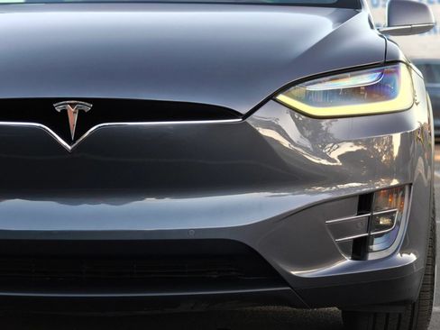 Used 2017 Tesla Model X 100D AWD/4WD image 13