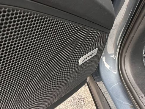 Used 2019 Porsche Cayenne w/ Premium Plus Package AWD/4WD image 11