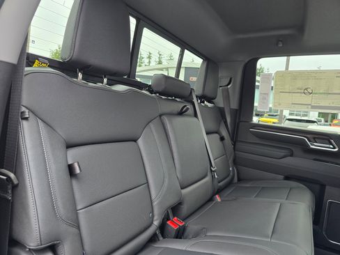 New 2026 GMC Sierra 2500 SLT w/ SLT Premium Package image 12