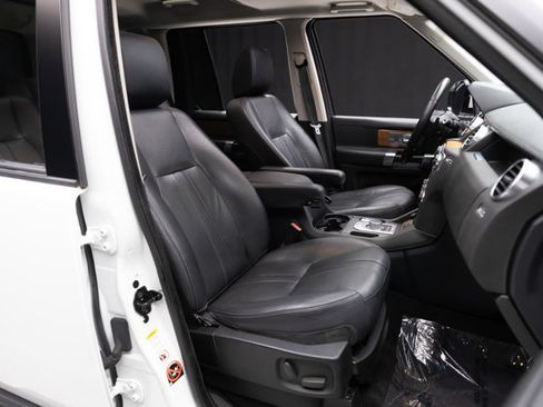 Used 2016 Land Rover LR4 HSE AWD/4WD image 56