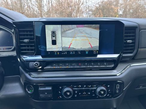 Used 2022 Chevrolet Silverado 1500 ZR2 w/ Technology Package image 22