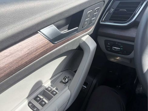 Used 2024 Audi Q5 2.0T Premium Plus w/ Premium Plus Package image 15