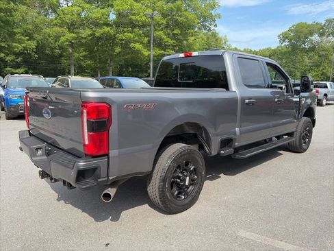 Used 2024 Ford F350 XLT w/ XLT Premium Package AWD/4WD image 6