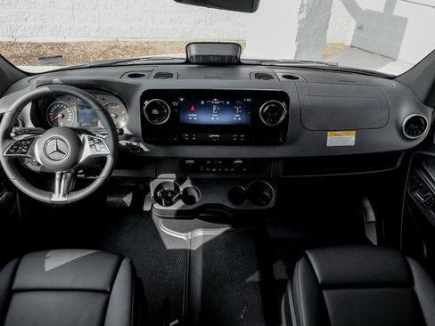 New 2025 Mercedes-Benz Sprinter 2500 image 20