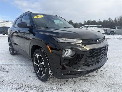 Used 2023 Chevrolet TrailBlazer RS w/ Sun and Liftgate Package image 7