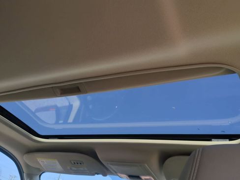 Used 2016 Lincoln Navigator Reserve image 22