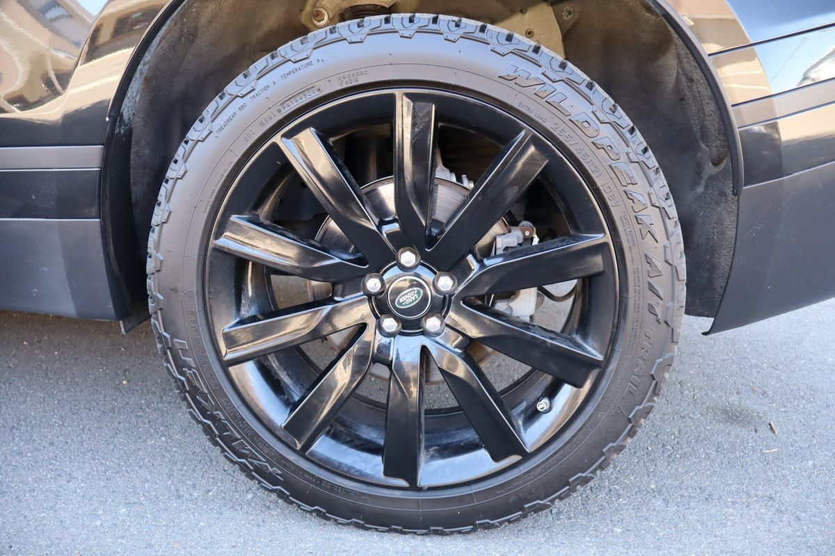 Used 2020 Land Rover Range Rover Velar S AWD/4WD image 43