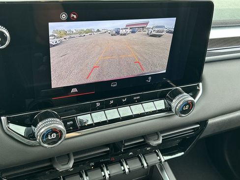 New 2026 GMC Canyon Elevation w/ Convenience Package image 15