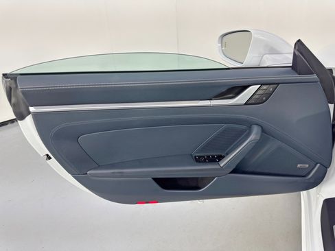 Used 2022 Porsche 911 Carrera image 39