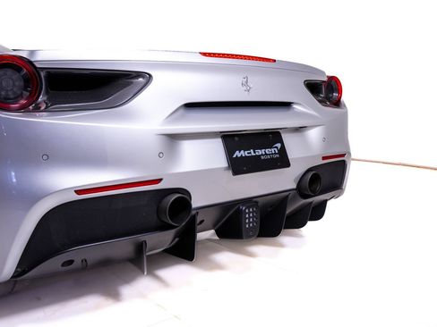Used 2019 Ferrari 488 Spider RWD image 13