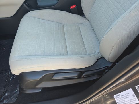 Certified 2024 Honda HR-V LX image 27