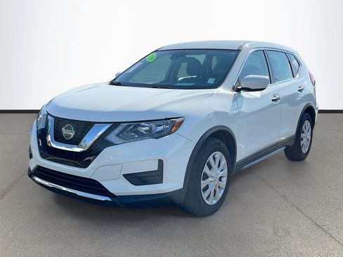 Used 2020 Nissan Rogue S image 3