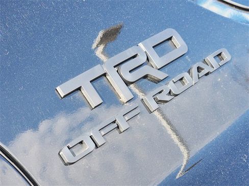 Used 2025 Toyota 4Runner TRD Off-Road image 7