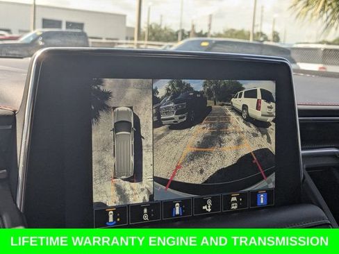 Used 2022 Chevrolet Suburban RST w/ Sport Performance Package RWD image 17