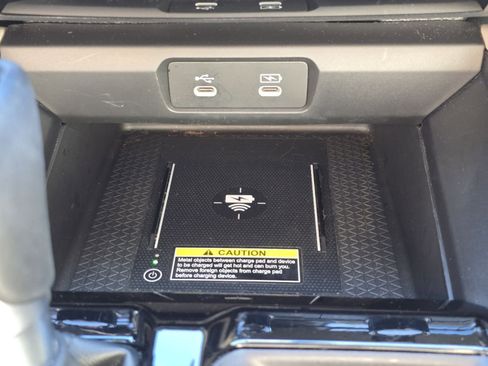 Used 2024 Honda Accord Touring image 9