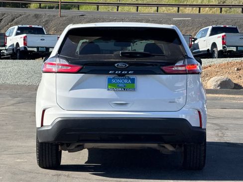 Used 2024 Ford Edge SE w/ Cargo Accessory Package image 5